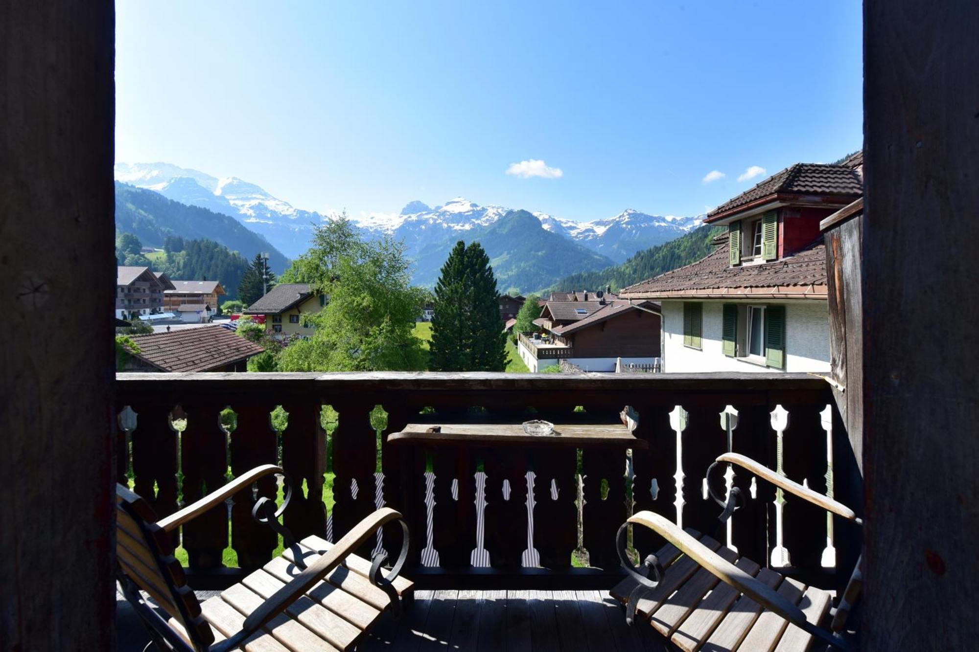 Hotel Sternen Lenk Exterior photo